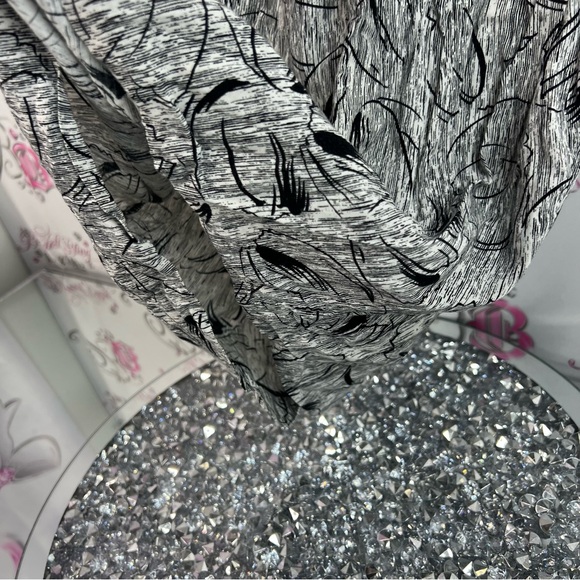 Favannah dress vintage line work abstract Elegant Black Gray art Women's Dress - Picture 4 of 12